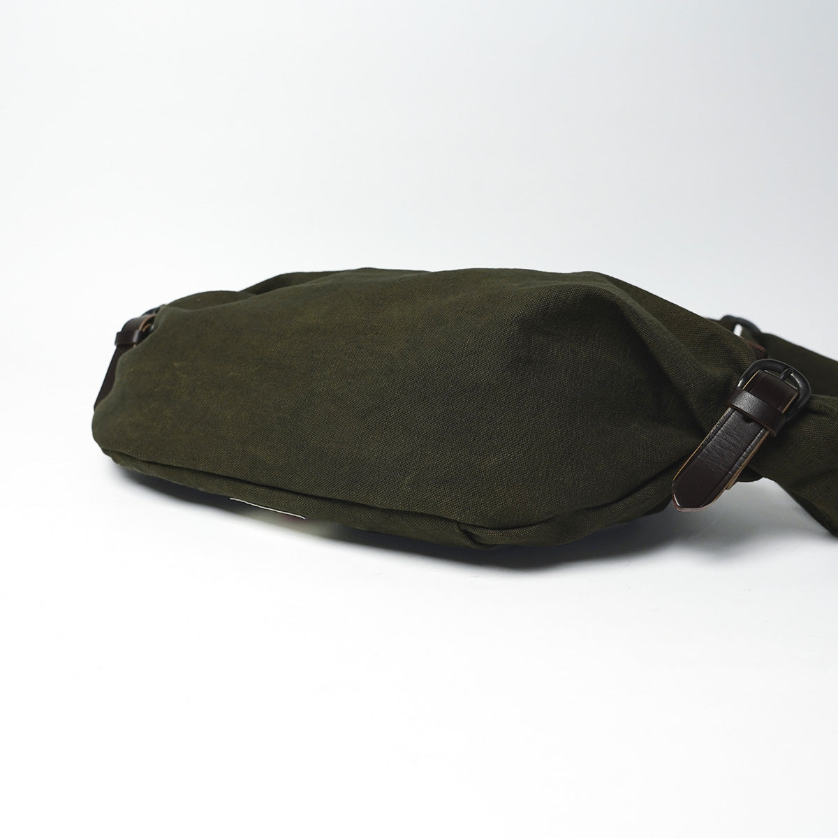 KUROSABI - Black Rust Dye - Sling Bag GRN9600