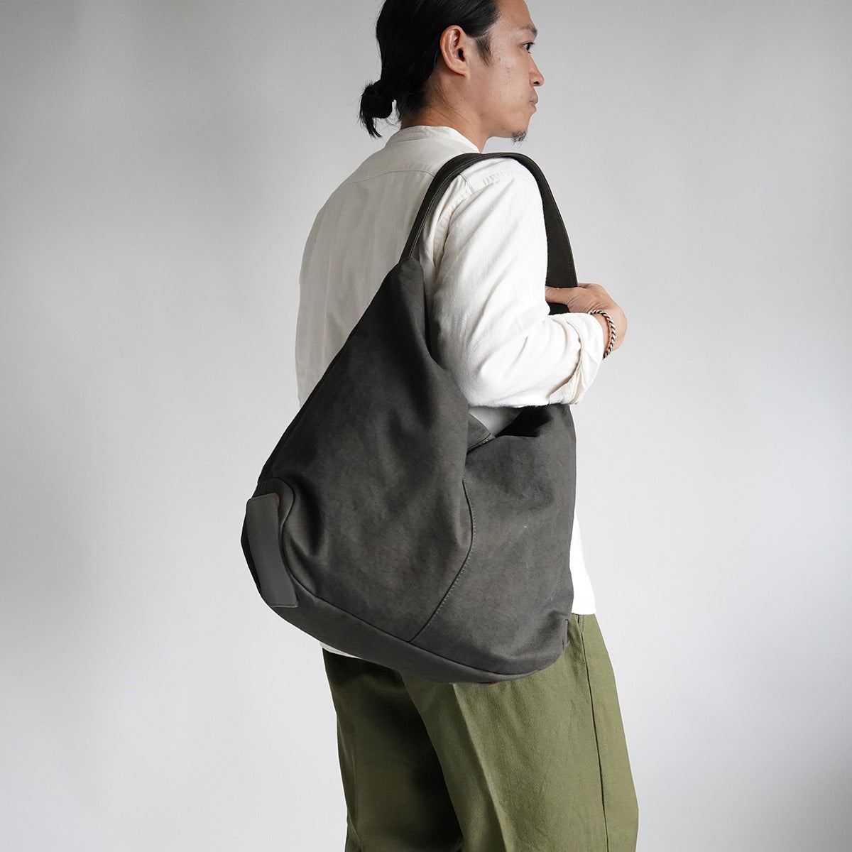 KUROSABI - Black Rust Dye - One-Shoulder Tote Bag GRN9603