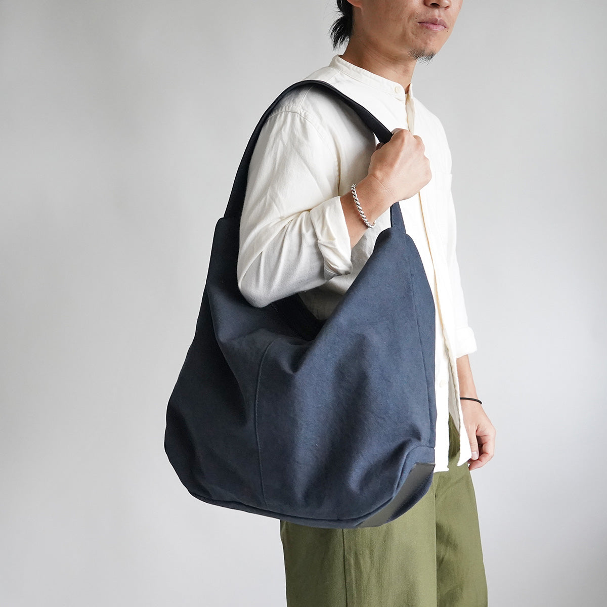 KUROSABI - Black Rust Dye - One-Shoulder Tote Bag GRN9603