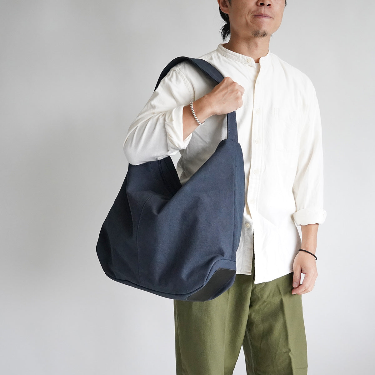 KUROSABI - Black Rust Dye - One-Shoulder Tote Bag GRN9603