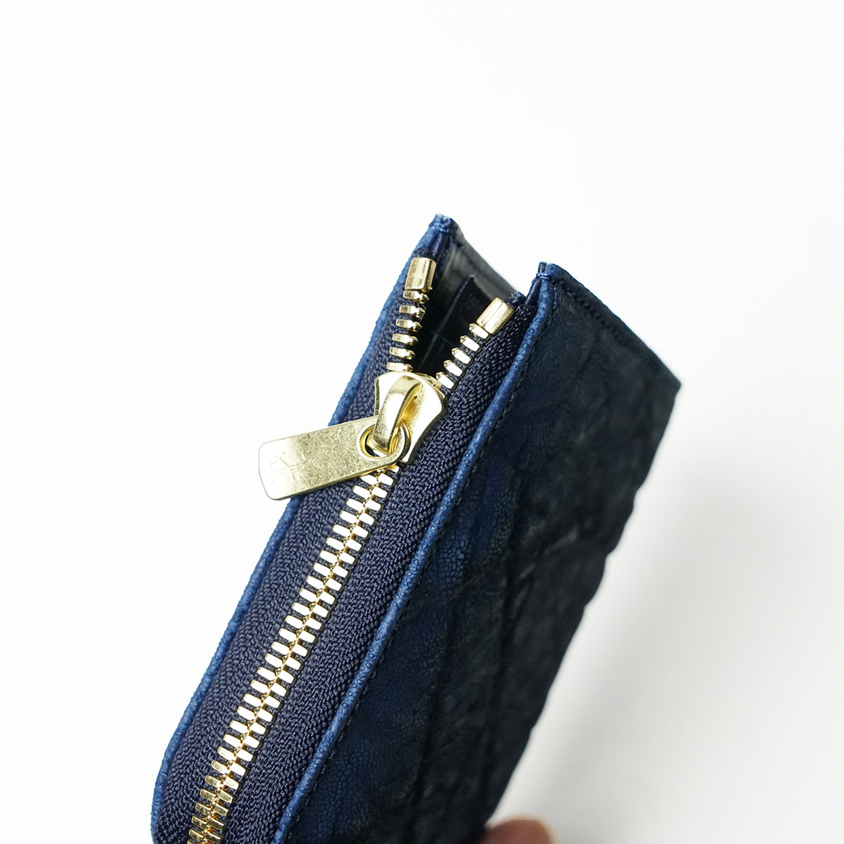 Indigo dyed x elephant leather L-shaped zipper mini half wallet HRD1002