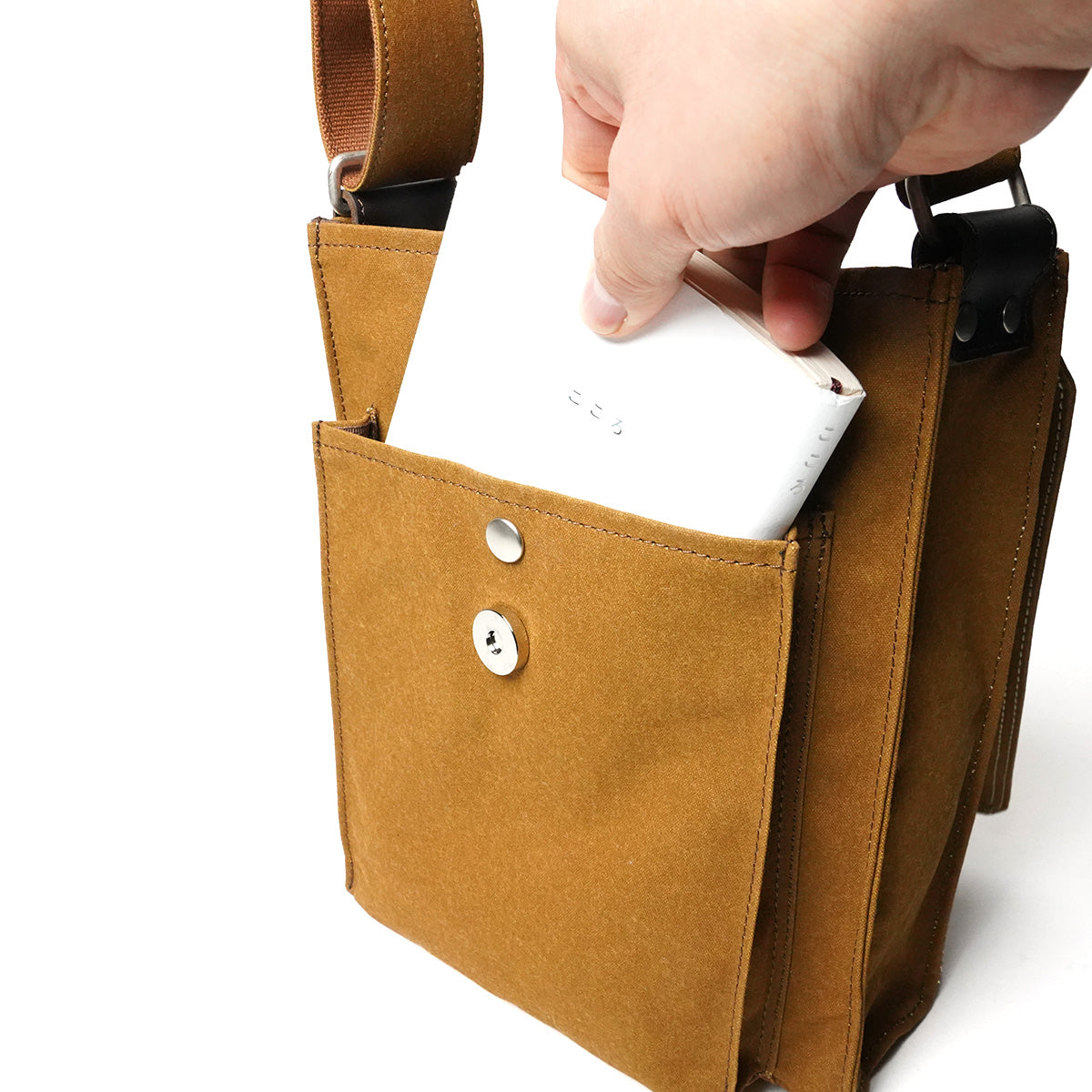Shelter Duck Shoulder Bag INS601