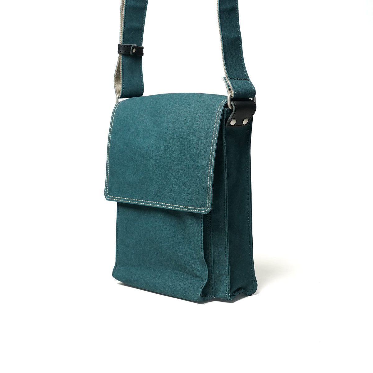 Shelter Duck Shoulder Bag INS601