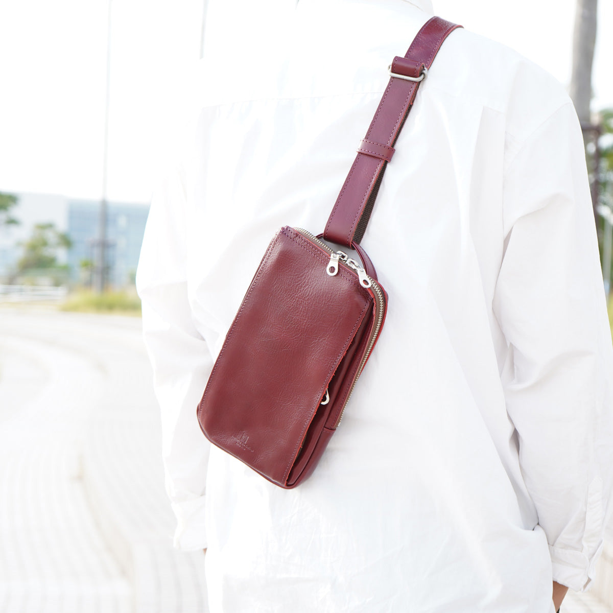 SLANTING -スランティング- タテ型ボディバッグ S KOT1007