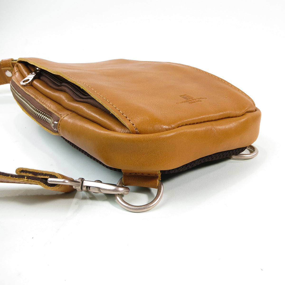 SLANTING -スランティング- タテ型ボディバッグ S KOT1007