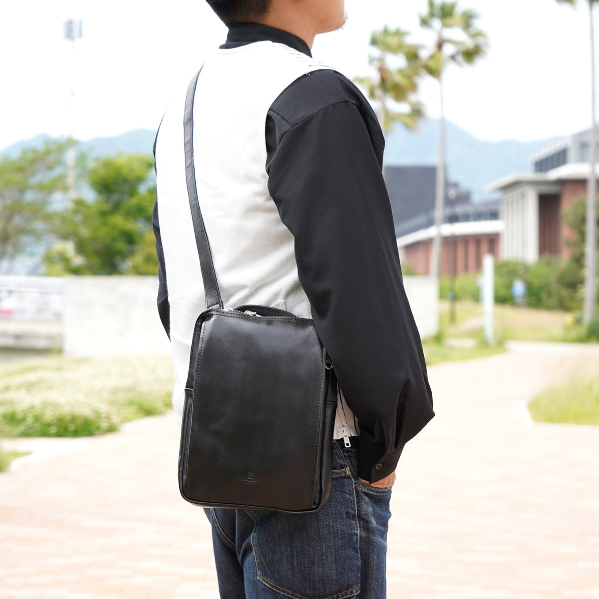 SLANTING -スランティング- タテ型ショルダーバッグ KOT1014