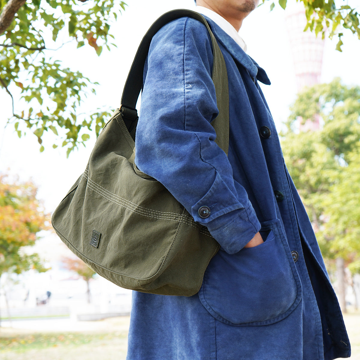 18oz Army Duck Bio Shoulder Bag, Large, LGRN4026