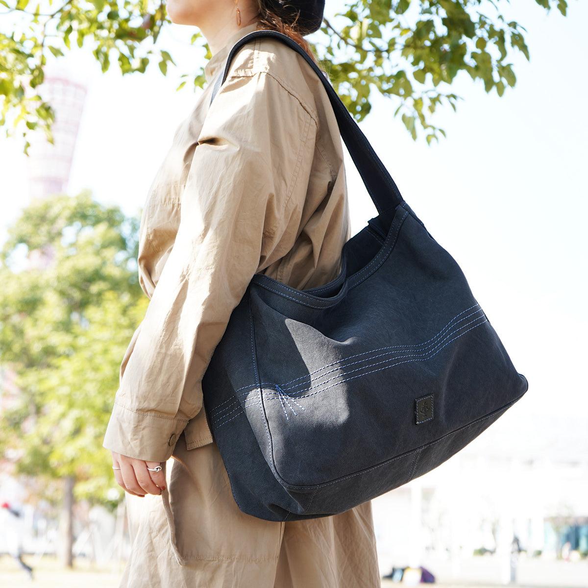 18oz Army Duck Bio Shoulder Bag, Large, LGRN4026