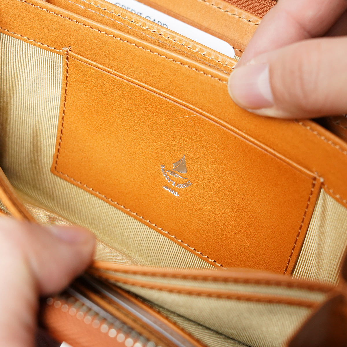 ナチュラルボックス ラウンドファスナー 長財布 LZKM3600