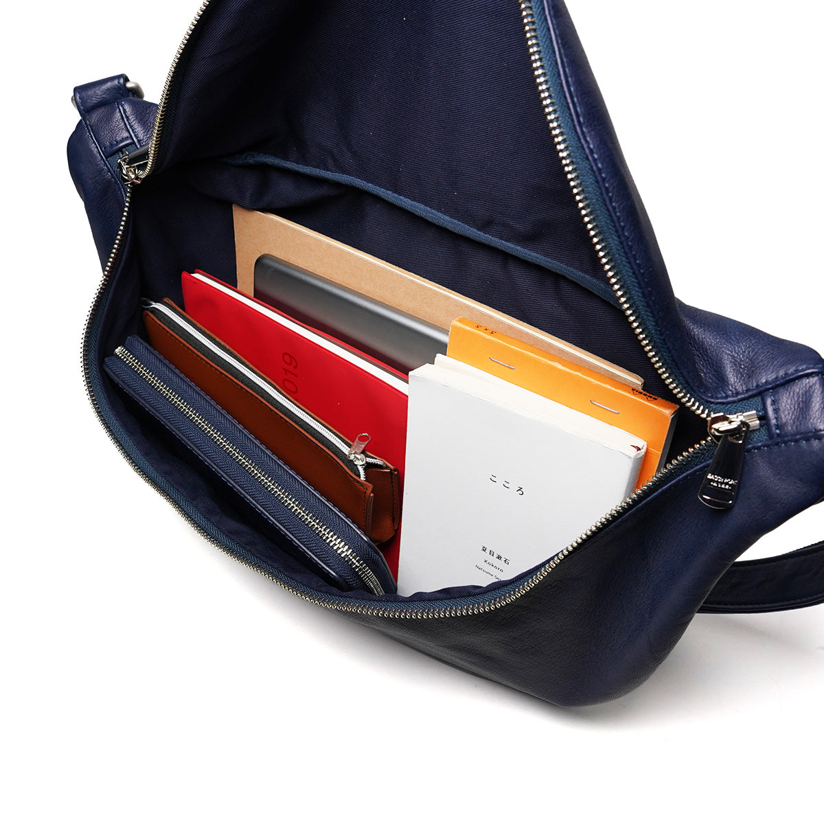 INDIGO -藍染めレザー- MOON SHOULDER BAG YNM1500