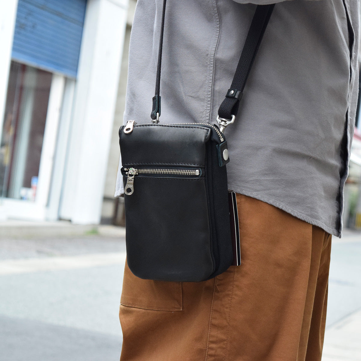 グローブレザー ミニショルダーバッグ YNM224