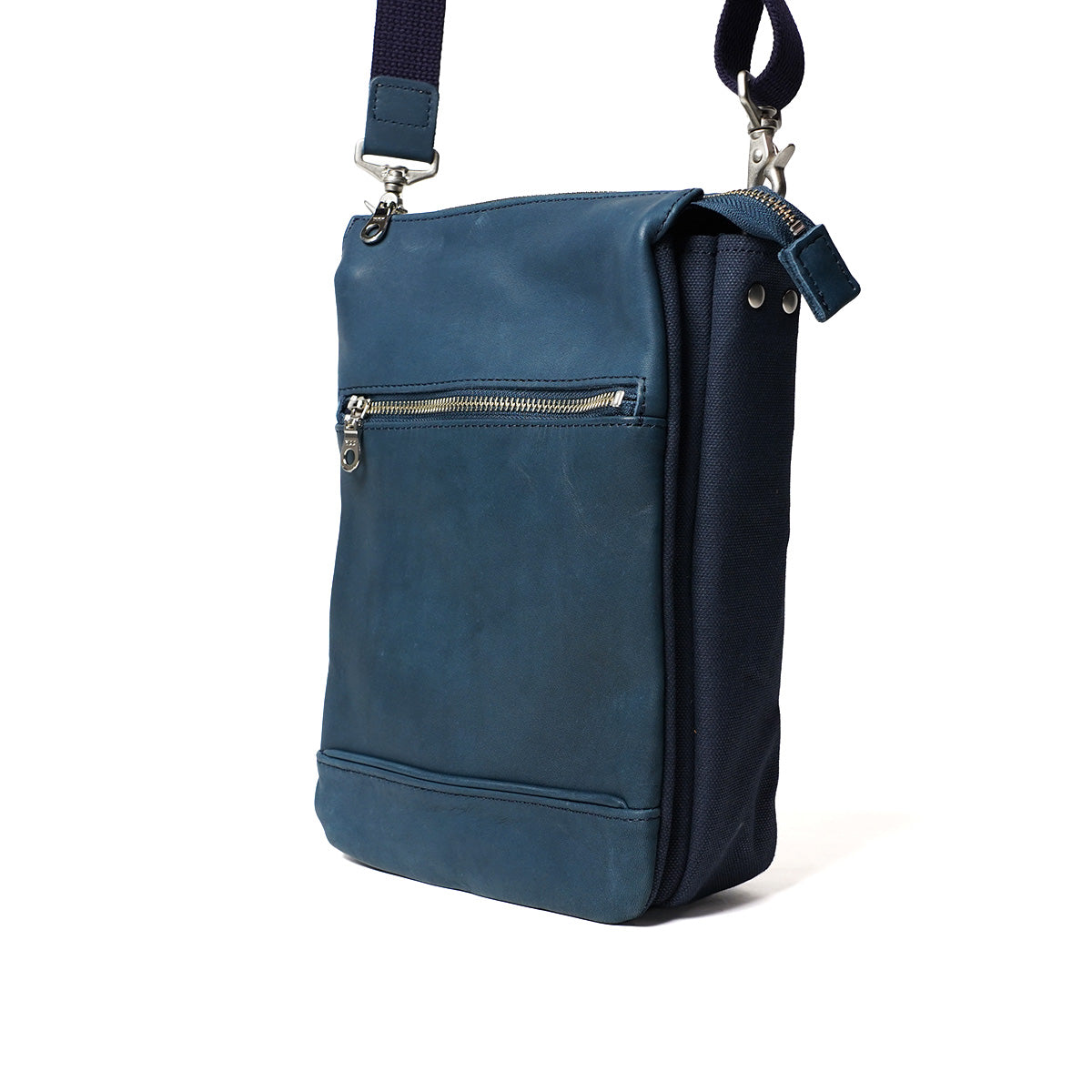 グローブレザー タテ型ショルダーバッグ YNM232