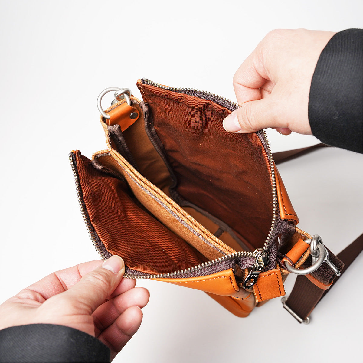 グローブレザー タテ型ショルダーバッグ YNM232