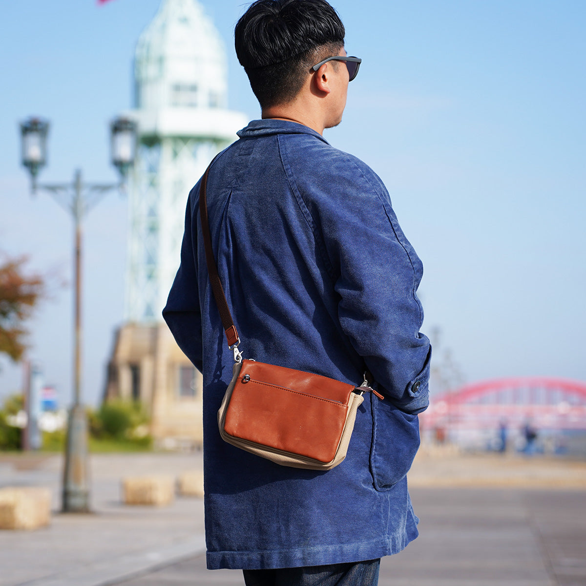 グローブレザー ヨコ型ミニショルダーバッグ YNM233