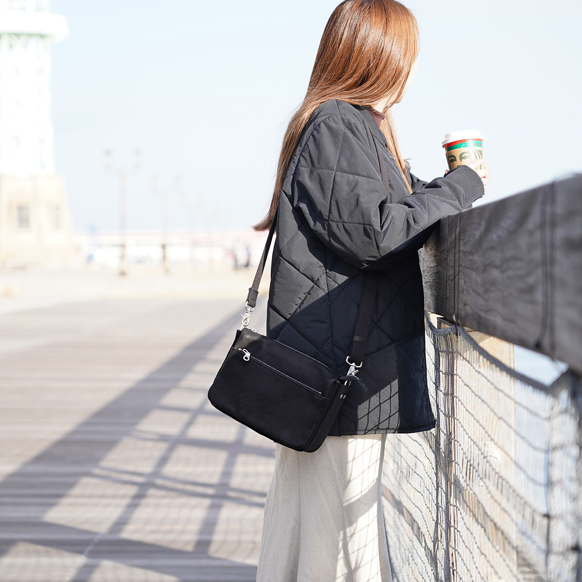 グローブレザー ヨコ型ミニショルダーバッグ YNM233