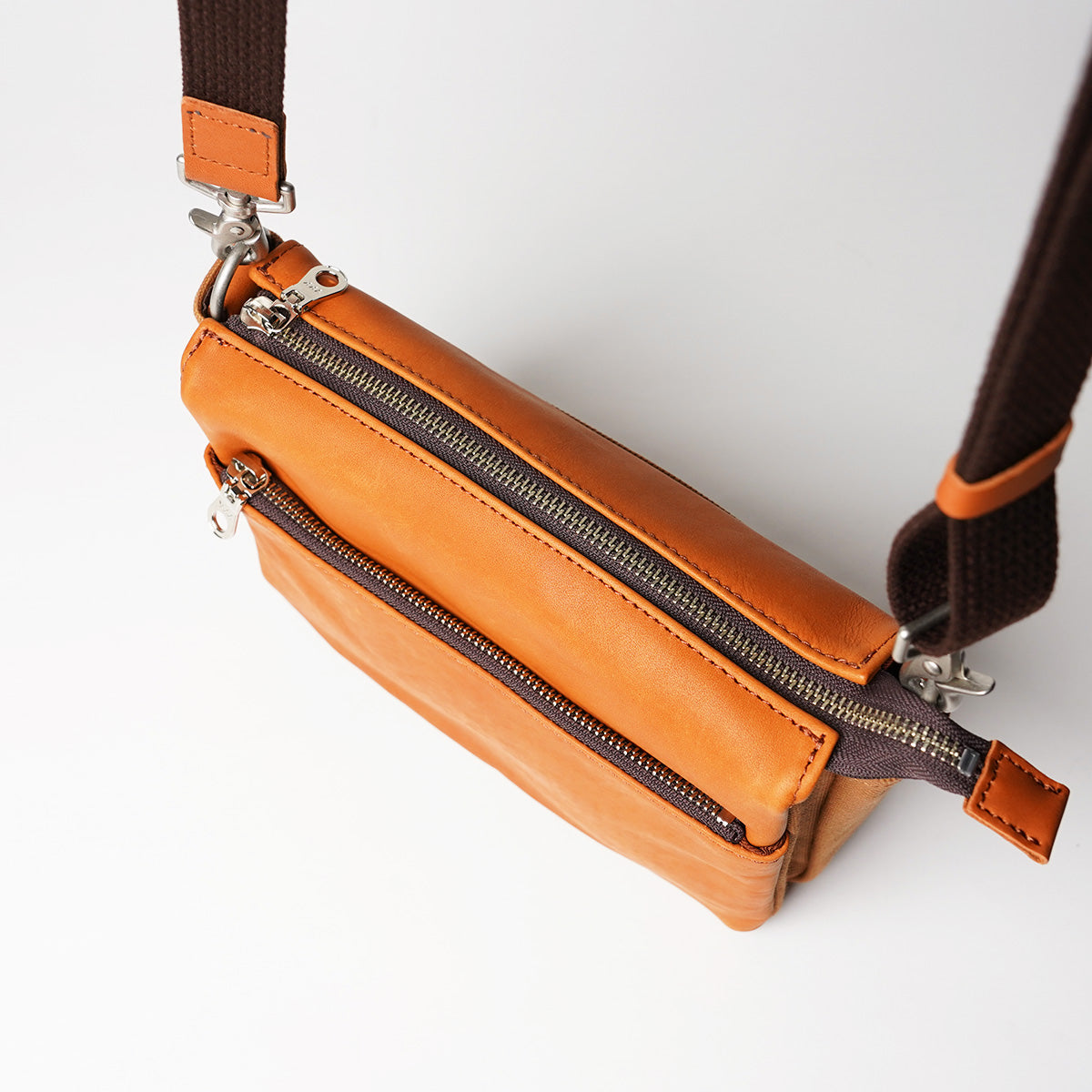 グローブレザー ヨコ型ミニショルダーバッグ YNM233