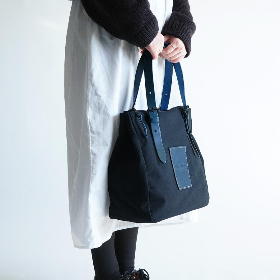 BLACK - Black - Tote Bag M YNM418