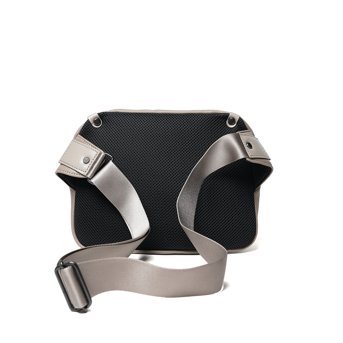 オイルソフトレザー ヨコ型 ボディバッグ YNM990