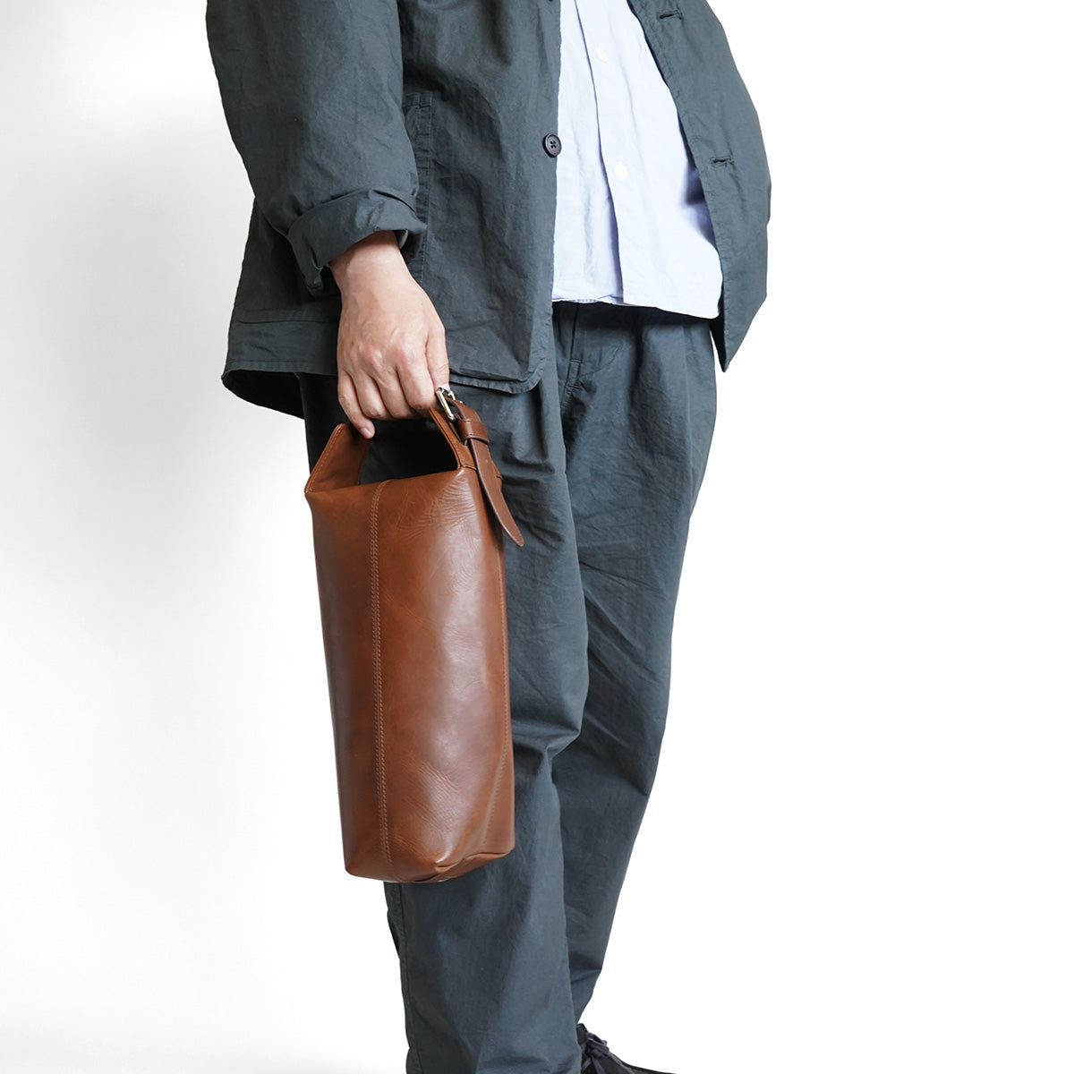 OIL PULLUP -オイルプルアップ- 筒形2WAY クラッチショルダーバッグ ZKM4000