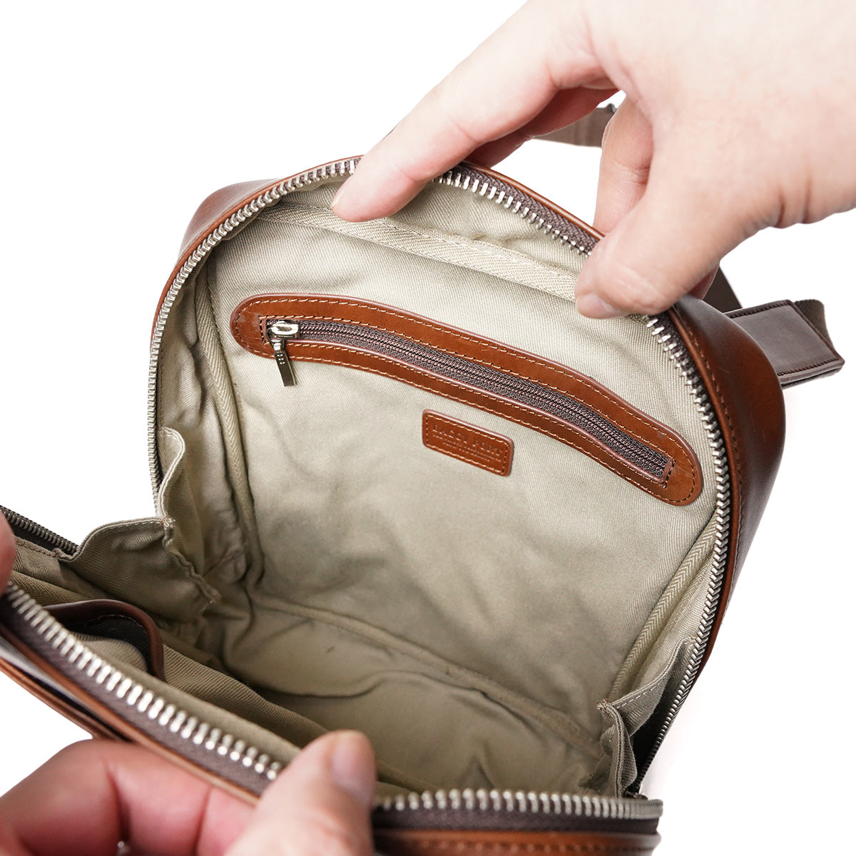 OIL PULLUP -プルアップ- スクエアショルダーバッグ ZKM4001