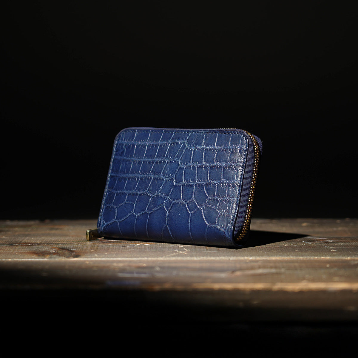 ガープ、クロコダイル 藍染め×クロコダイル ラウンドファスナー ハーフ財布 ZWL8001