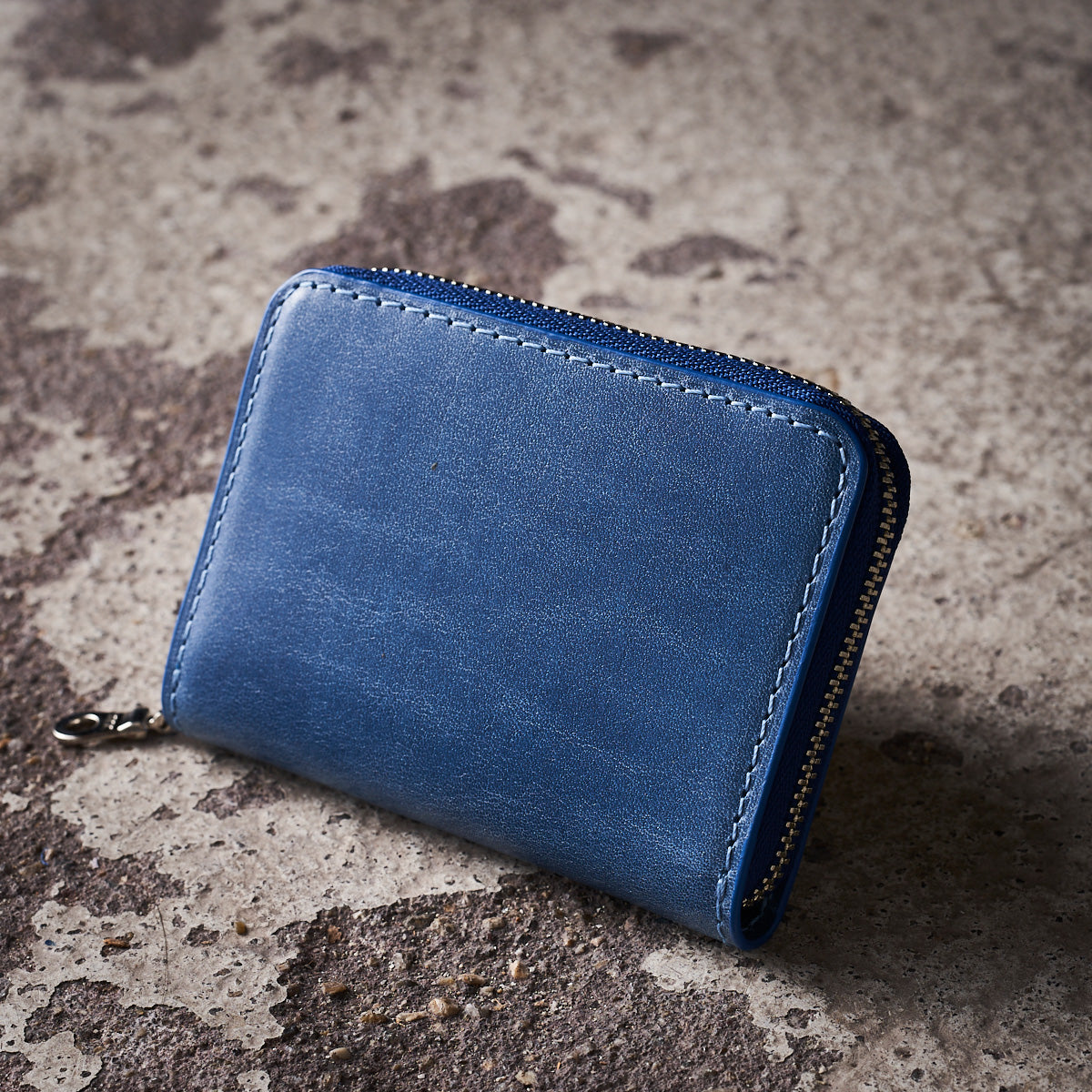 Indigo-dyed leather round zipper coin purse ZYS089