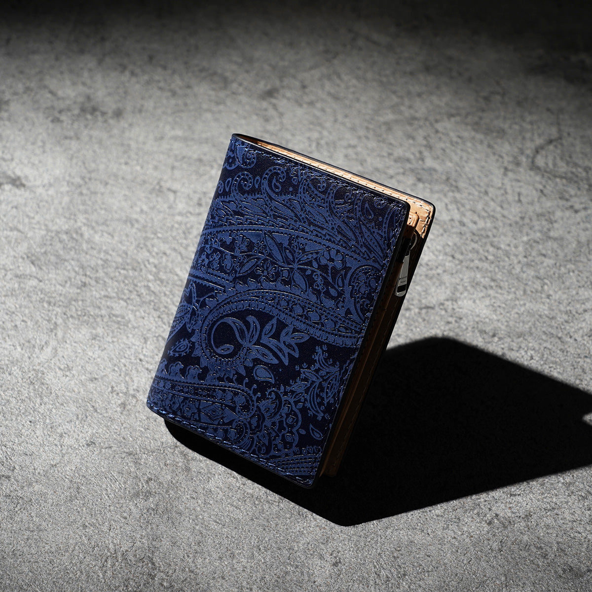 Indigo dyed x Paisley half wallet ZYS196