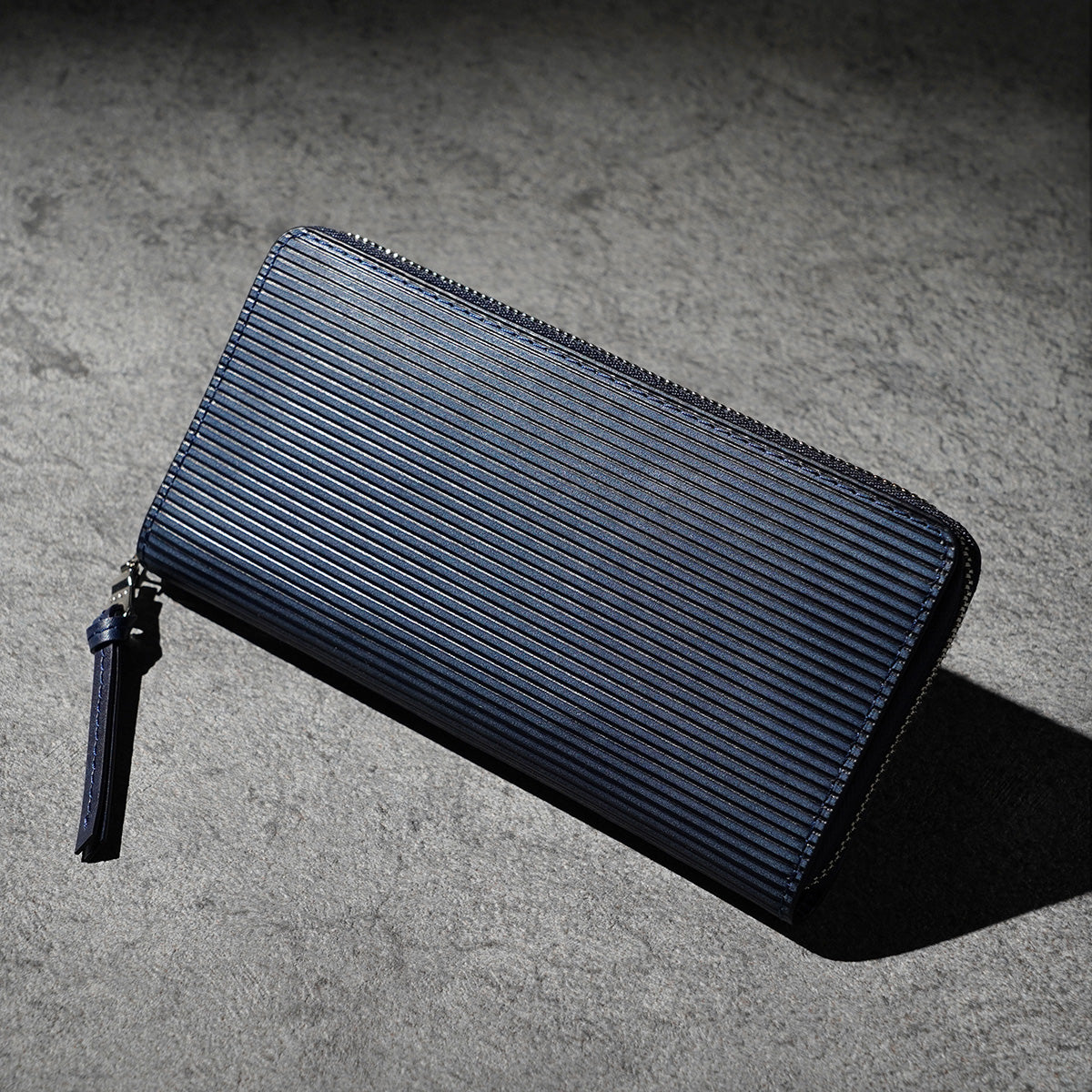 Indigo dyed x straight round zipper long wallet ZYS297